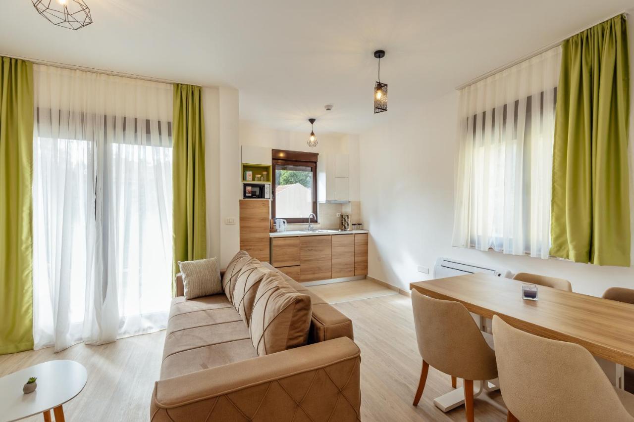 הרצג-נובי Green Valley Apartments מראה חיצוני תמונה